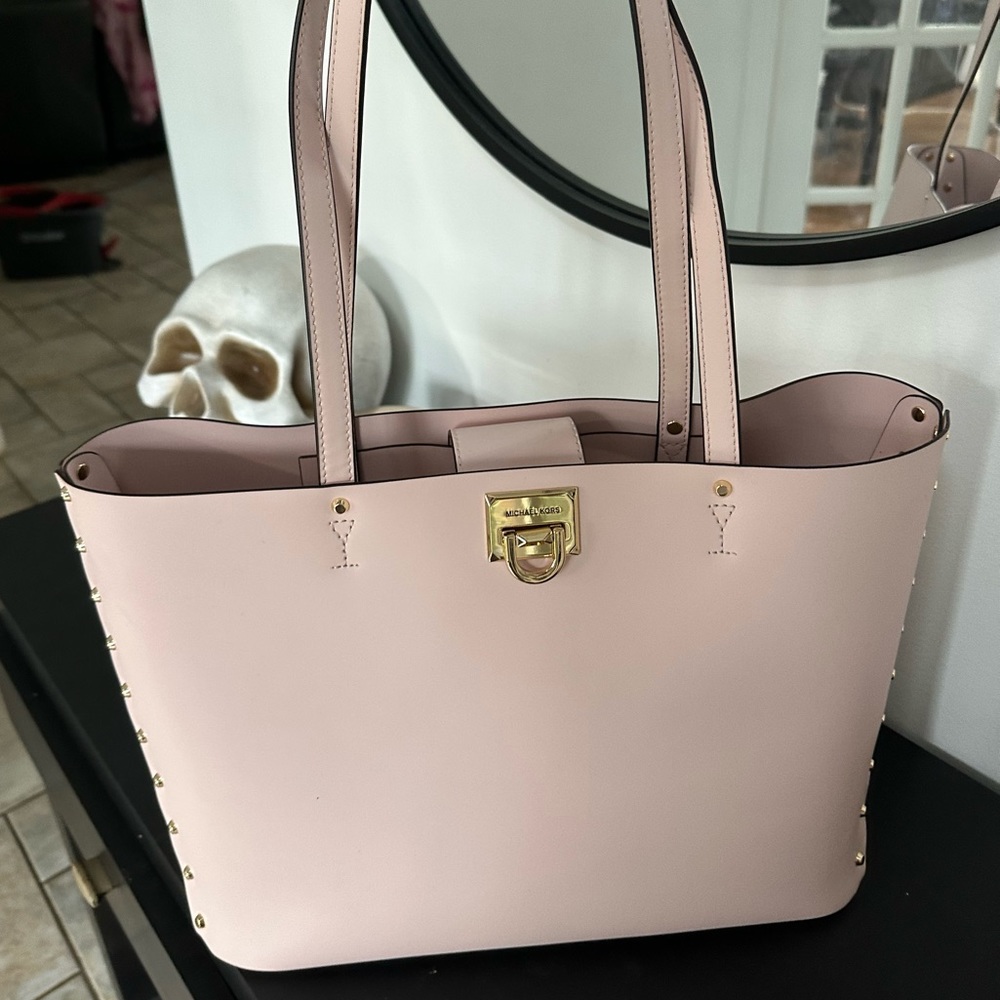 Michael Kors light pink tote
